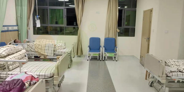 陪护家属反馈 爱陪共享陪护床很方便