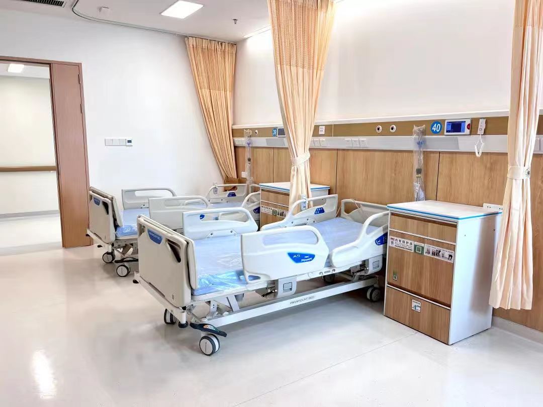 医院智能陪护柜相比传统医院床头柜有哪些好处呢？
