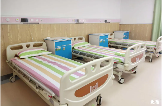 愛陪共享陪護床共享床頭柜供入廣西百色市婦幼保健院7.png