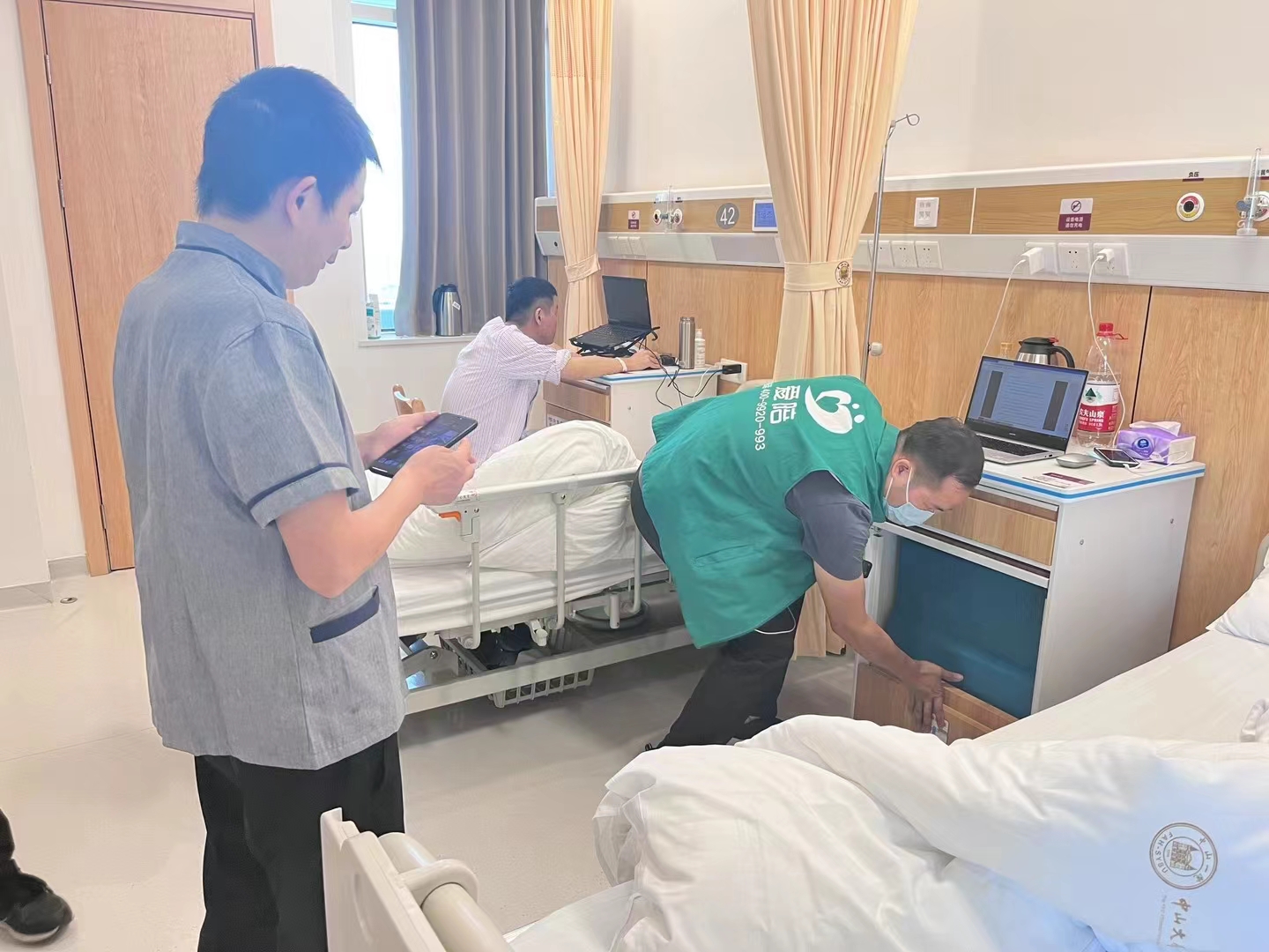 共享陪护床项目实操指南：资质、选厂、合作、分润、案例一篇讲透